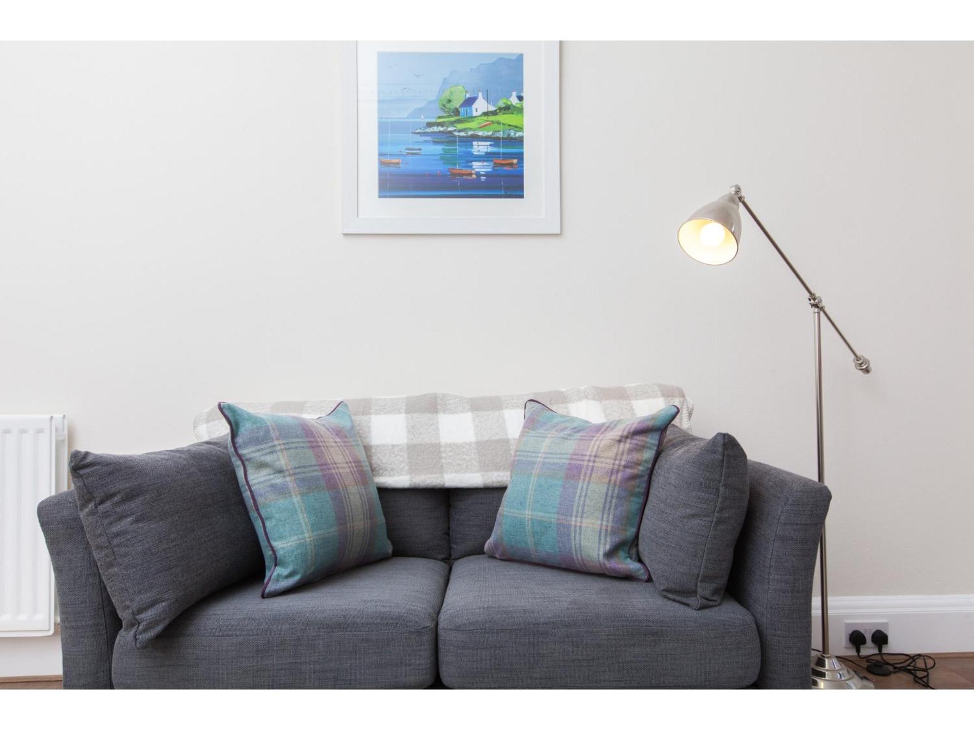 Pass The Keys Spacious 2-Br Flat For 4 In Morningside エディンバラ エクステリア 写真