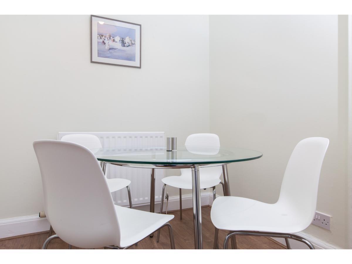 Pass The Keys Spacious 2-Br Flat For 4 In Morningside エディンバラ エクステリア 写真